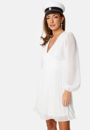 Bubbleroom Occasion Pleated L/S Chiffon Dress White L