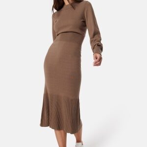 BUBBLEROOM Fine Knitted Turtle Neck Dress Light brown XS