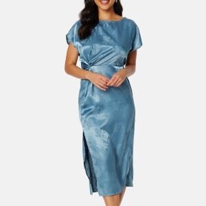 Bubbleroom Occasion Renate Twist front Dress Dusty blue 4XL