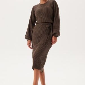 BUBBLEROOM Round Neck Rib Knitted Midi Dress  Brown M