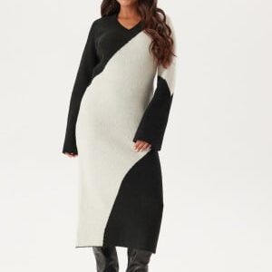 BUBBLEROOM V-neck Knitted Midi Dress Black/Offwhite XS