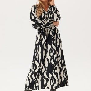 BUBBLEROOM V-neck Viscose L/S Dress Patterned S