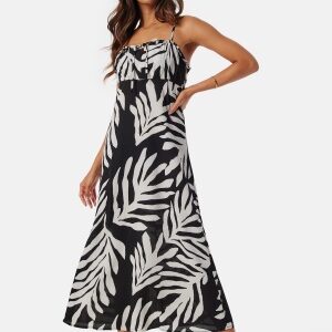 ONLY Onlnova life lux alexa long dress Black/Patterned S