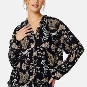 Pieces Jubilee LS Top Black AOP: Flower XS