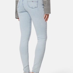 TOMMY JEANS Nora MD Skinny 1AB Denim Light 26/32