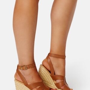 UGG Careena Wedge CHESTNUT LEATHER 40