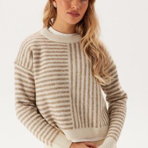 VERO MODA Vmuranus Ls Oneck Cropped Pull Birch Detail:w. Silver Mink  XS