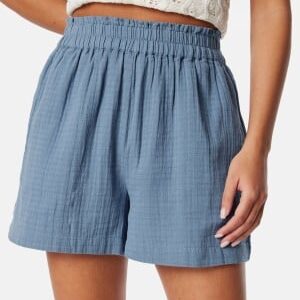 VILA Vilania High Waist shorts Cornflower blue 34