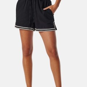 VILA Vimanda High Waist shorts Black/White 36